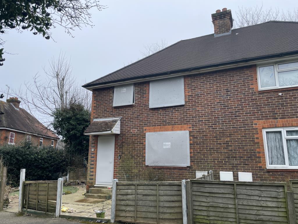 Lot: 88 - HOUSE FOR IMPROVEMENT -